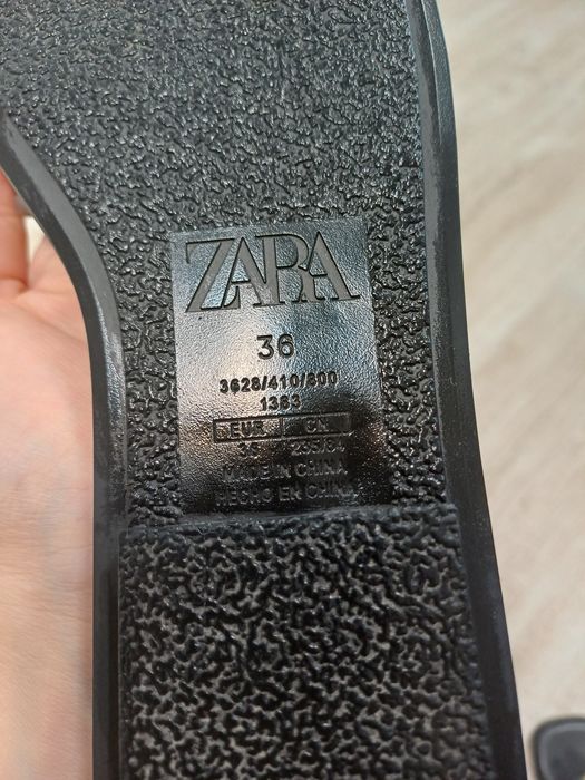 Slapi papuci Zara 36 negrii