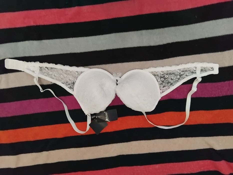 Не дорого бюстгальтер