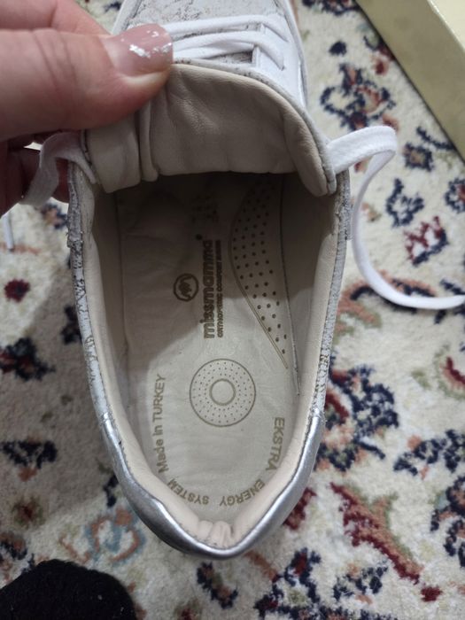 Продам обувь,женскую.