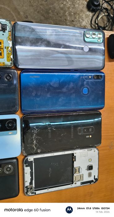 Vând loturi telefoane sparte