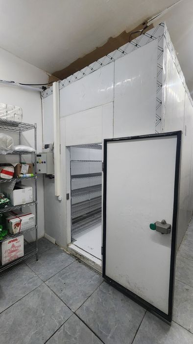 Продается холодильная морозильная камера