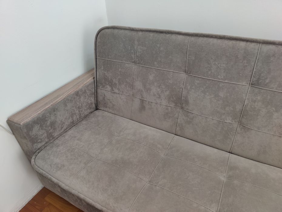 Продам  два дивана