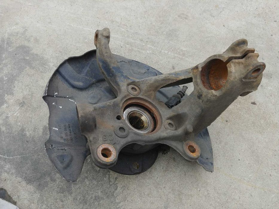 fuzeta stanga fata 1.6 tdi fata audi a3 8v