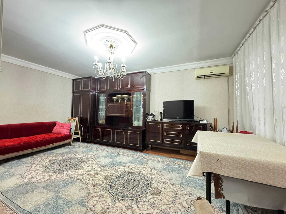 Кватира Чилонзор сотилади  5-квартал. Новза (Хамза) метро. 3/3/4.