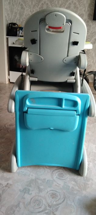продам стол для кормления ребенка