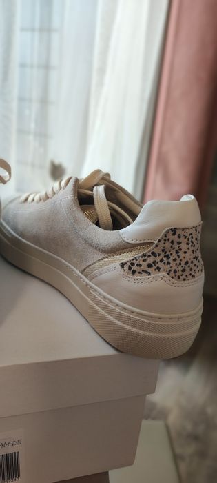 Дамски сникърси естествен велур