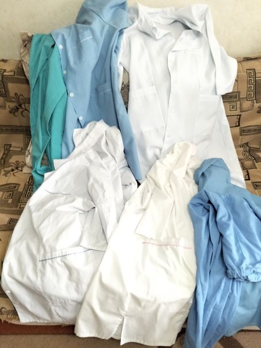 Халаты медицинские, размер 52-54