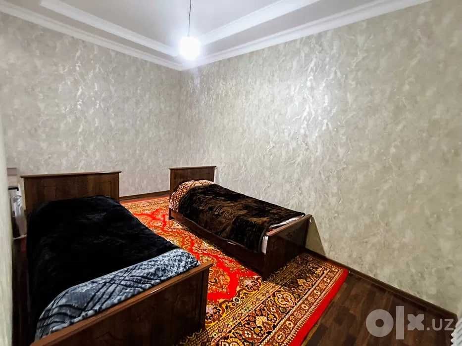 id:NHA26020 Beruniy metro yonida hovli ijaraga beriladi.