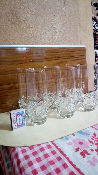 Фужеры с ручкой.