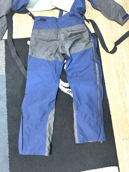 Costum de Ski-Mammut Goretex- impecabil!