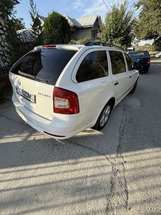 Vând skoda octavia!