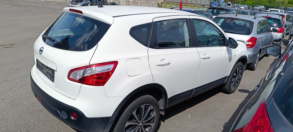 Nissan Qashqai 1.6i 2010-2014г. на части