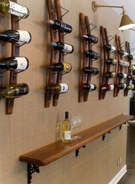 Дървена стойка за вино от дъги на бъчва