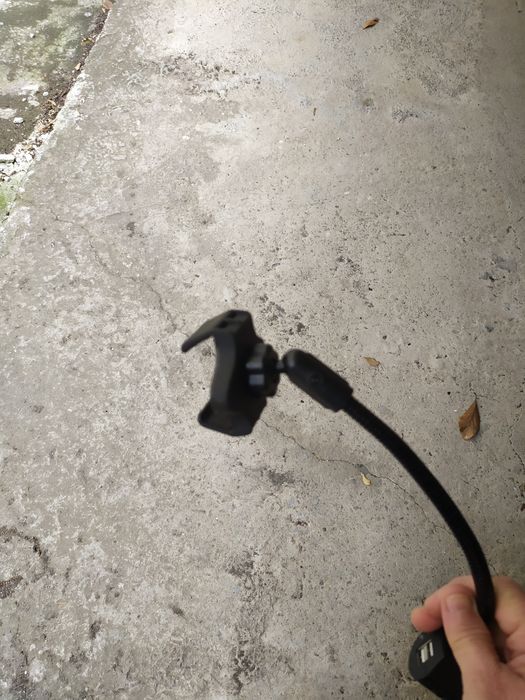 Зарядно за телефон с 2 USB и поставка