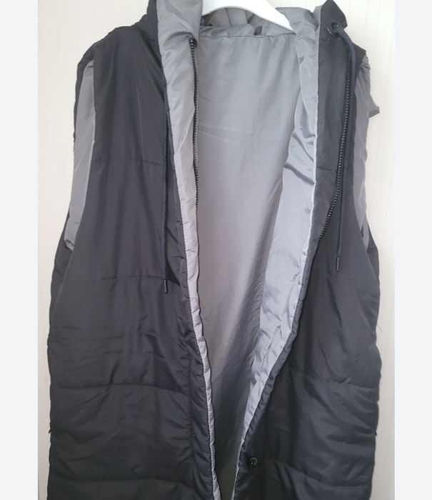 Жилетка женская .