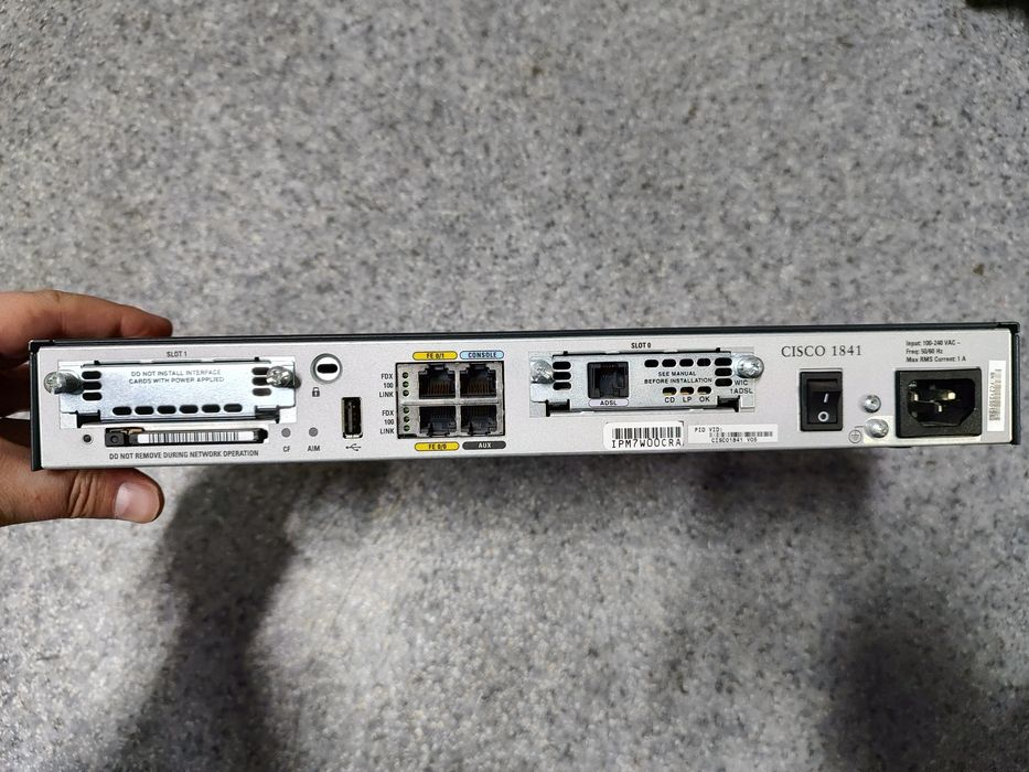 Cisco systems сетевое оборудование, коммутатор, маршрутизатор