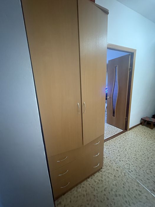 Шкаф для постели с полками