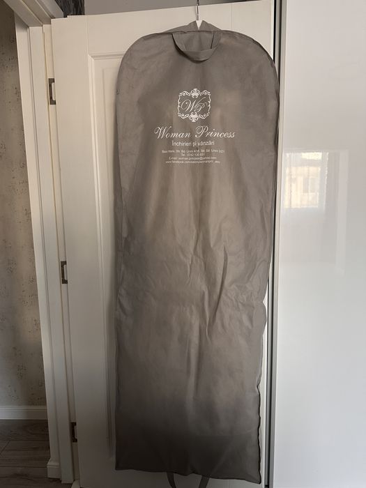 Rochie de mireasă de vânzare – unică, făcută la comandă!