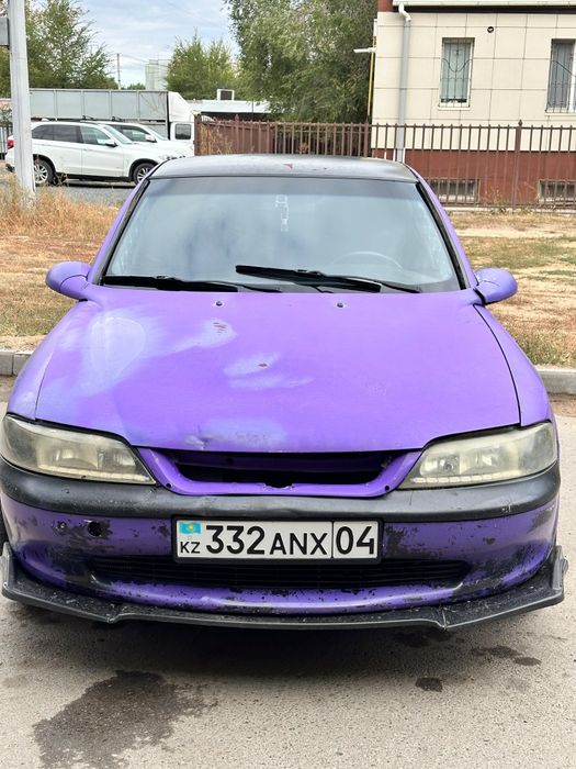 Продам машину опель вектра