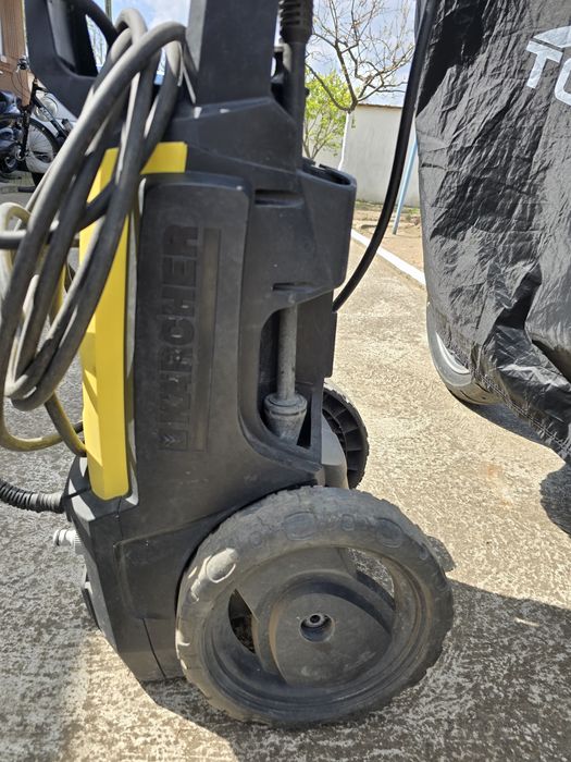 Stație cu presiune Karcher