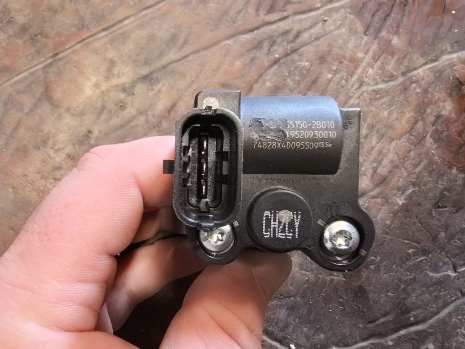 Стъпково моторче празен ход киа сиид Хюндай и30