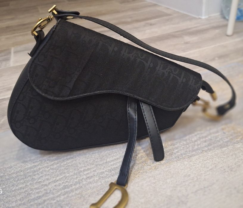 Продам сумочки MK, Dior
