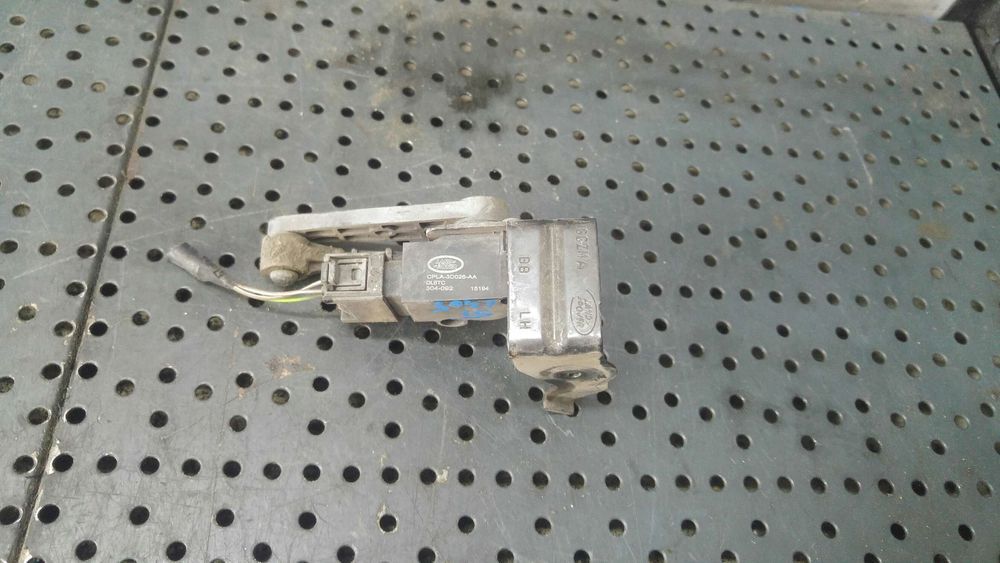 Senzor nivel far stanga land range rover 4 l405 vogue cpla3d026aa