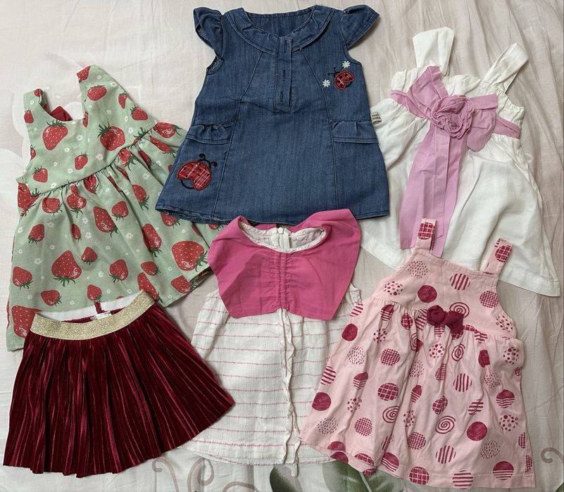 Лот бебешки роклички