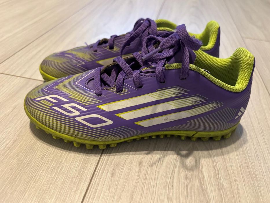 Ghete fotbal Adidas F50 copii marimea 34