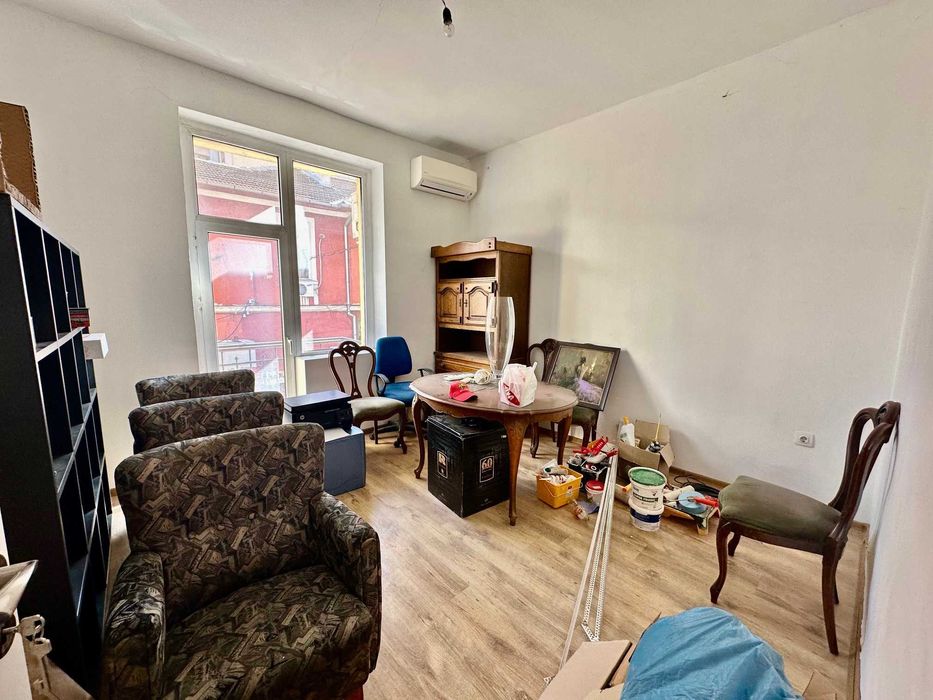 Дава се под наем Тристаен апартамент в София, Лозенец - 80 кв.м за 612 € - Снимка #3