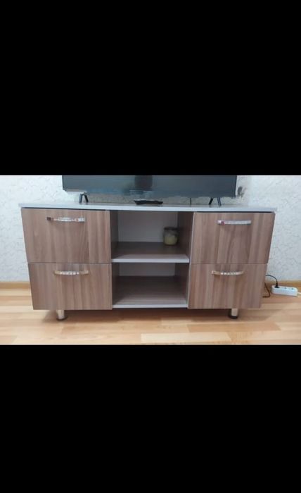 Продам подставку под телевизор