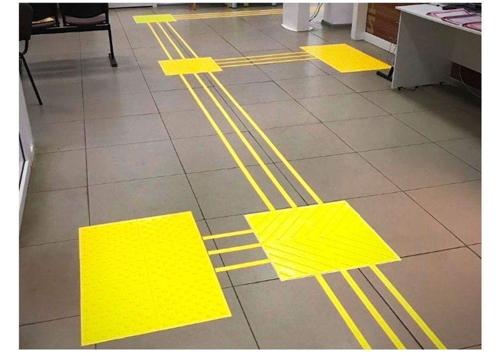 пластфактор тактильная плитка. 13330. специальная дорожка для инвалидов. тактильная плитка сп 59. тактильные указатели для инвалидов.