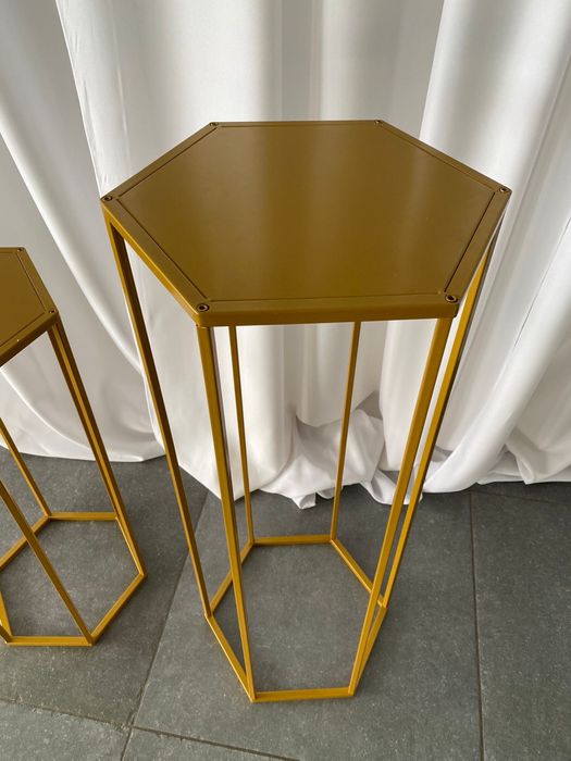 Set 3 suporturi cilindrice aurii decor nunți/petreceri, mese piedestal candy bar
