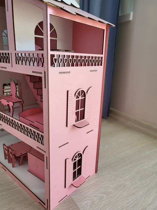 Дървена къщичка за деца