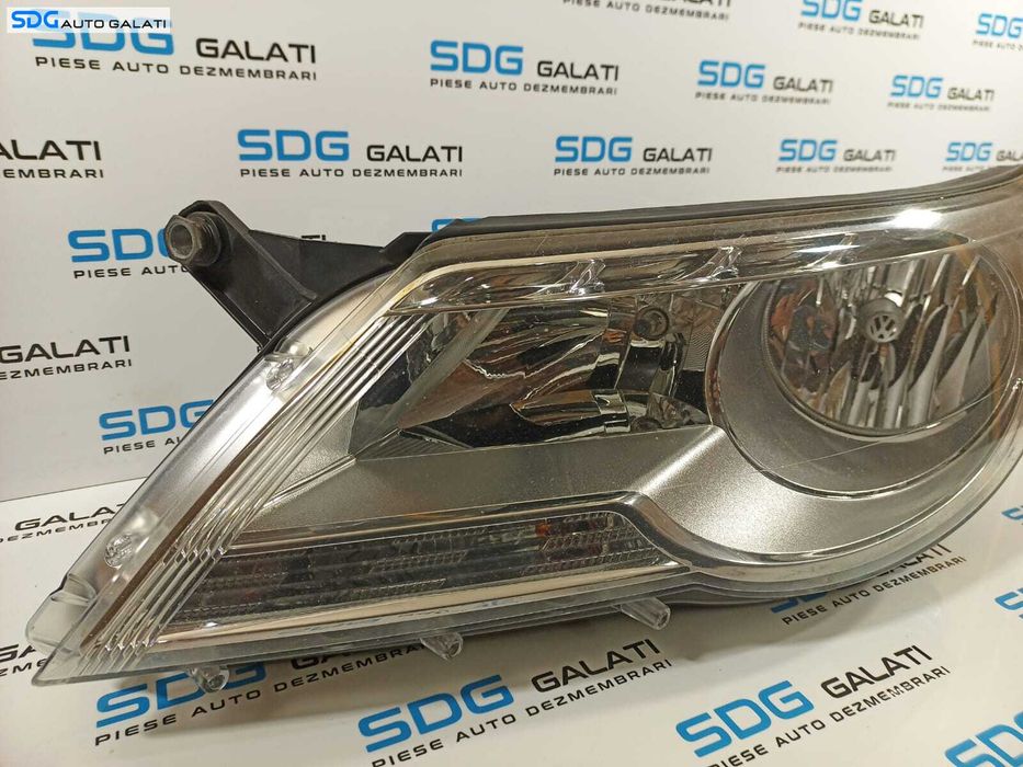 Far Stanga FARA Xenon Volkswagen Tiguan 2008 - 2011 Cod 5N2941031H [L1889]