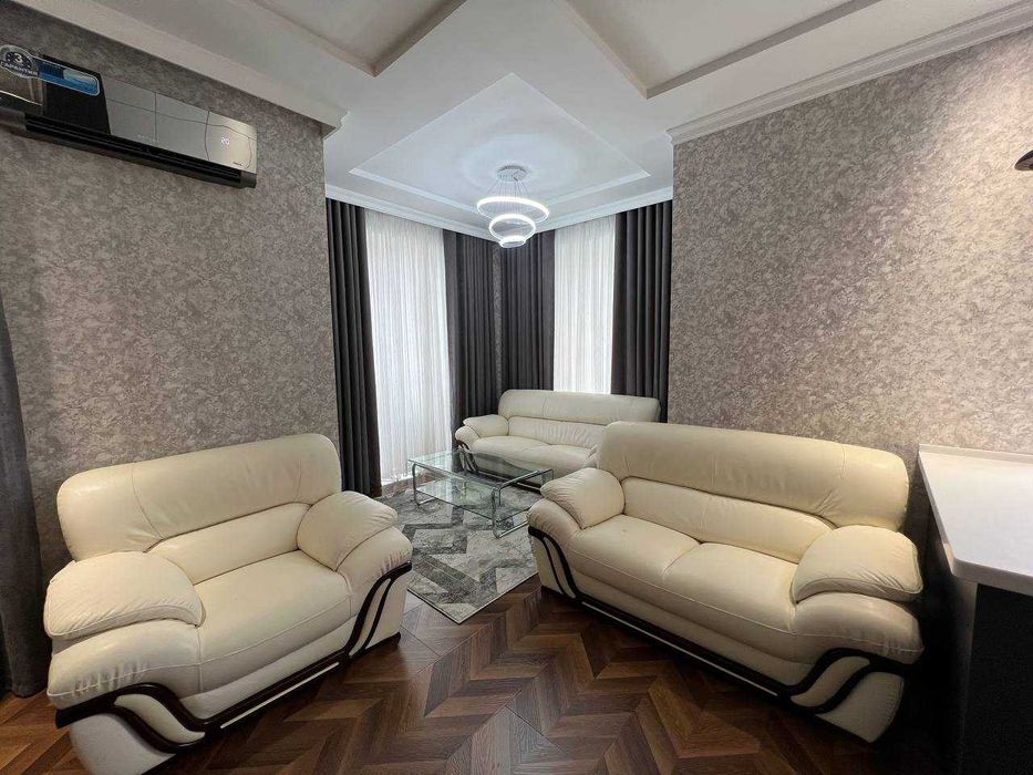 ЖК НРГ! Сдается новая 4-х комнатная квартира в центре города!