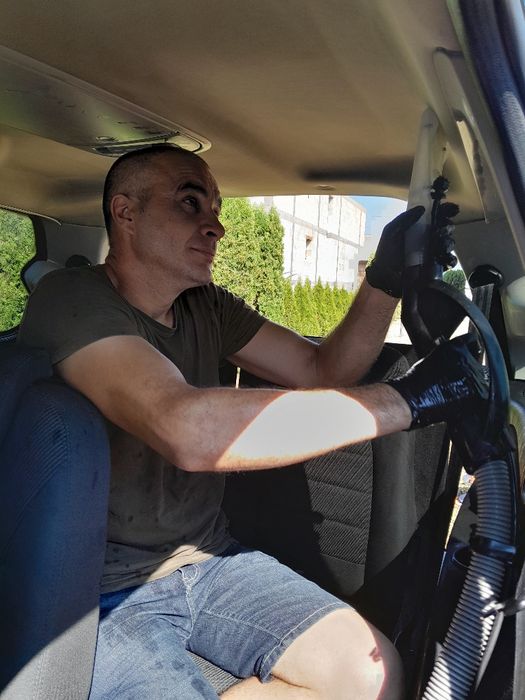 Cosmetica auto la domiciliul clientului