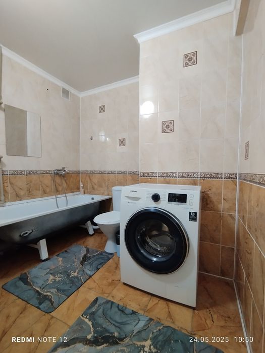 Двухкомнатная. Документы на проживание.