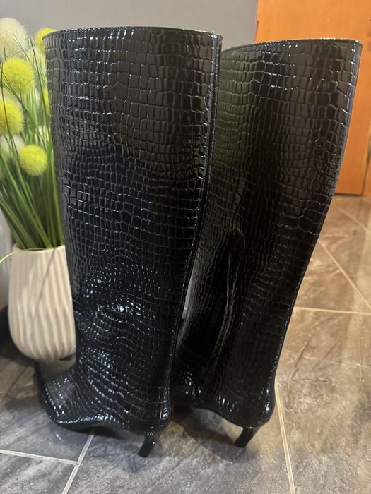 Стилни и елегантни Нови ботуши