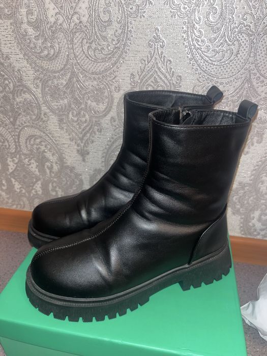 Продам обувь зима 40 размер