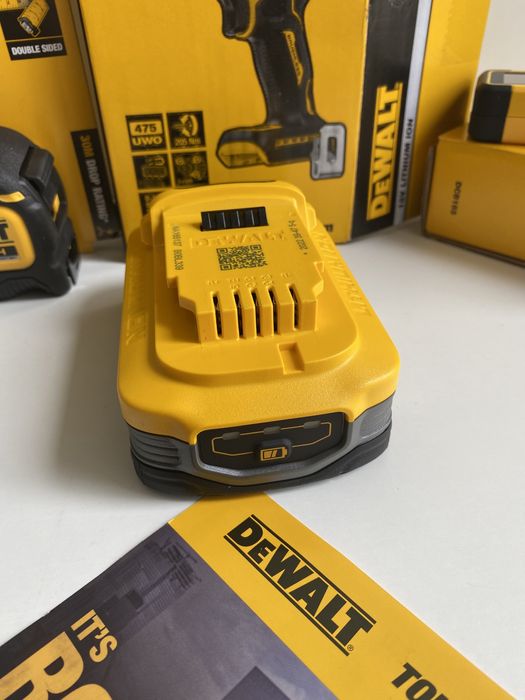 Новата DeWALT 5Ah 18V PowerStack Батерия DCBP518