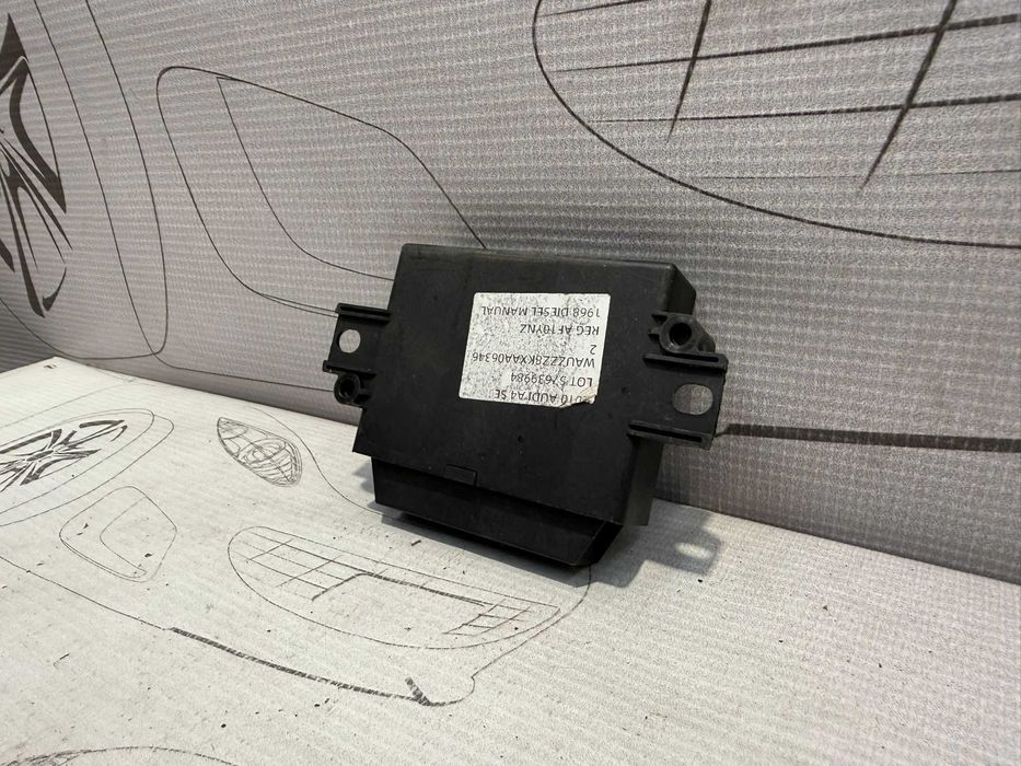 Modul asistență parcare / Unitate parcare (Parkhilfe 4K) Audi A4 B8 8K0919475H 2010 / [2008-2015] / (5C3)