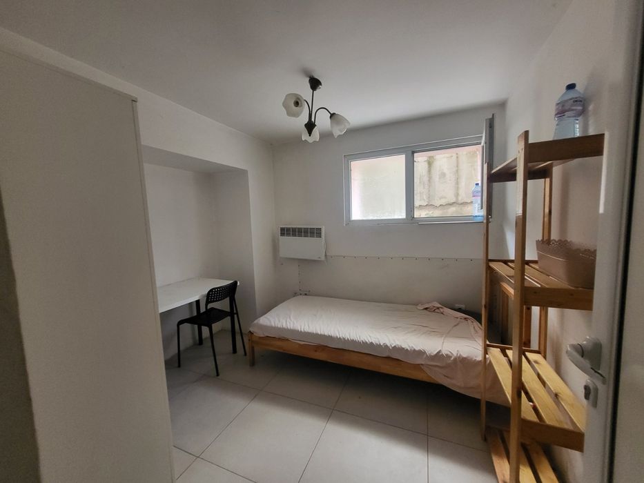 Дава се под наем  в София, Лозенец - 12 кв.м за 127.5 € - Снимка #1