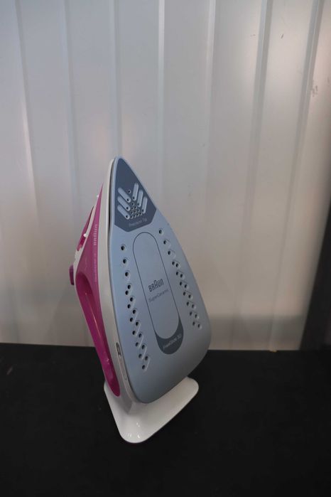 Парна ютия Braun Texstyle 3, SI 3030, FreeGlide 3D, 2300W, ПРОМОЦИЯ!