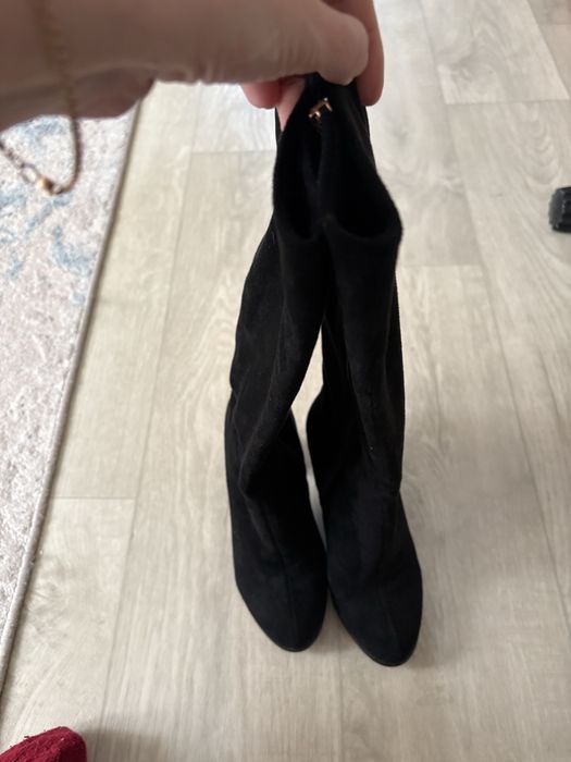 Продам весенние сапоги