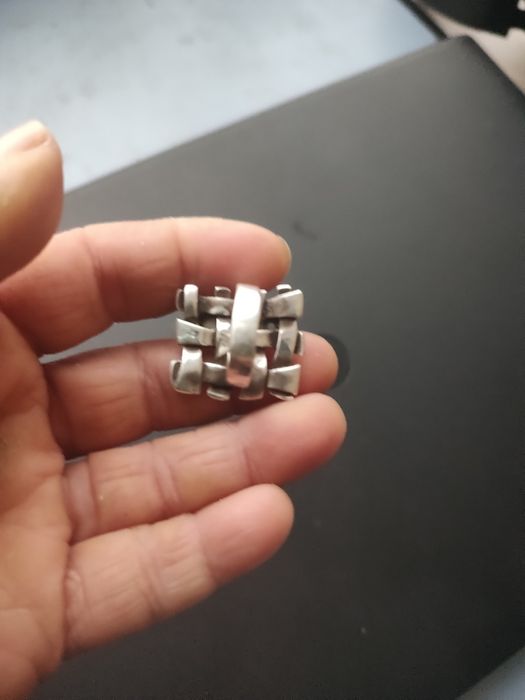 Масивен сребърен пръстен