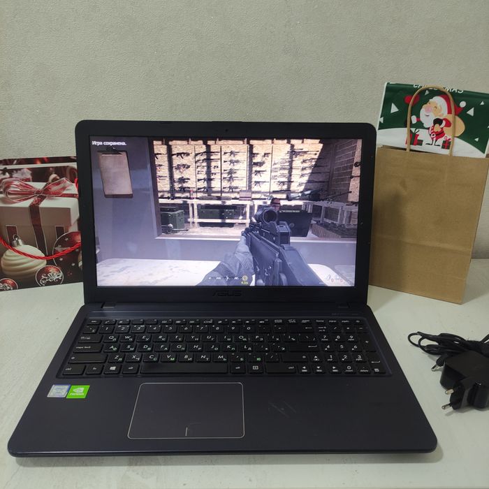 Ноутбук Asus Core-i3 игровой, SSD