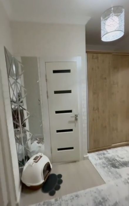 Наманган Шахар Оромгох 1 дом 5 этаж 2 хоналик.