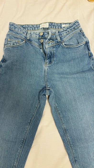 Blugi Colin’s Mom Fit