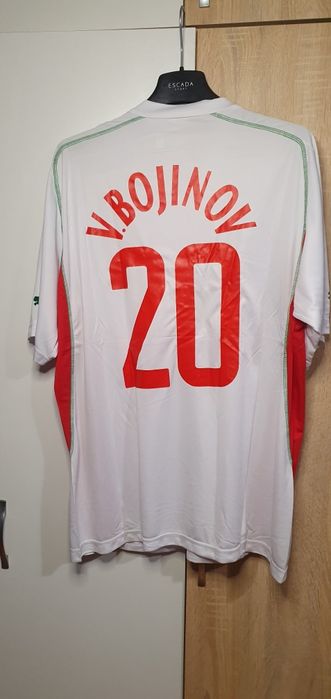 Футболна тениска на Валери Божинов